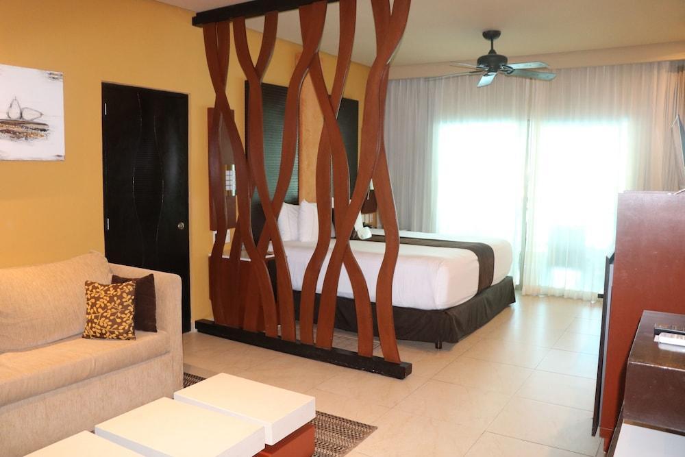 Generations Riviera Maya Family Resort Catamaran, Water Park & More Inclusive Пуэрто-Морелос Экстерьер фото
