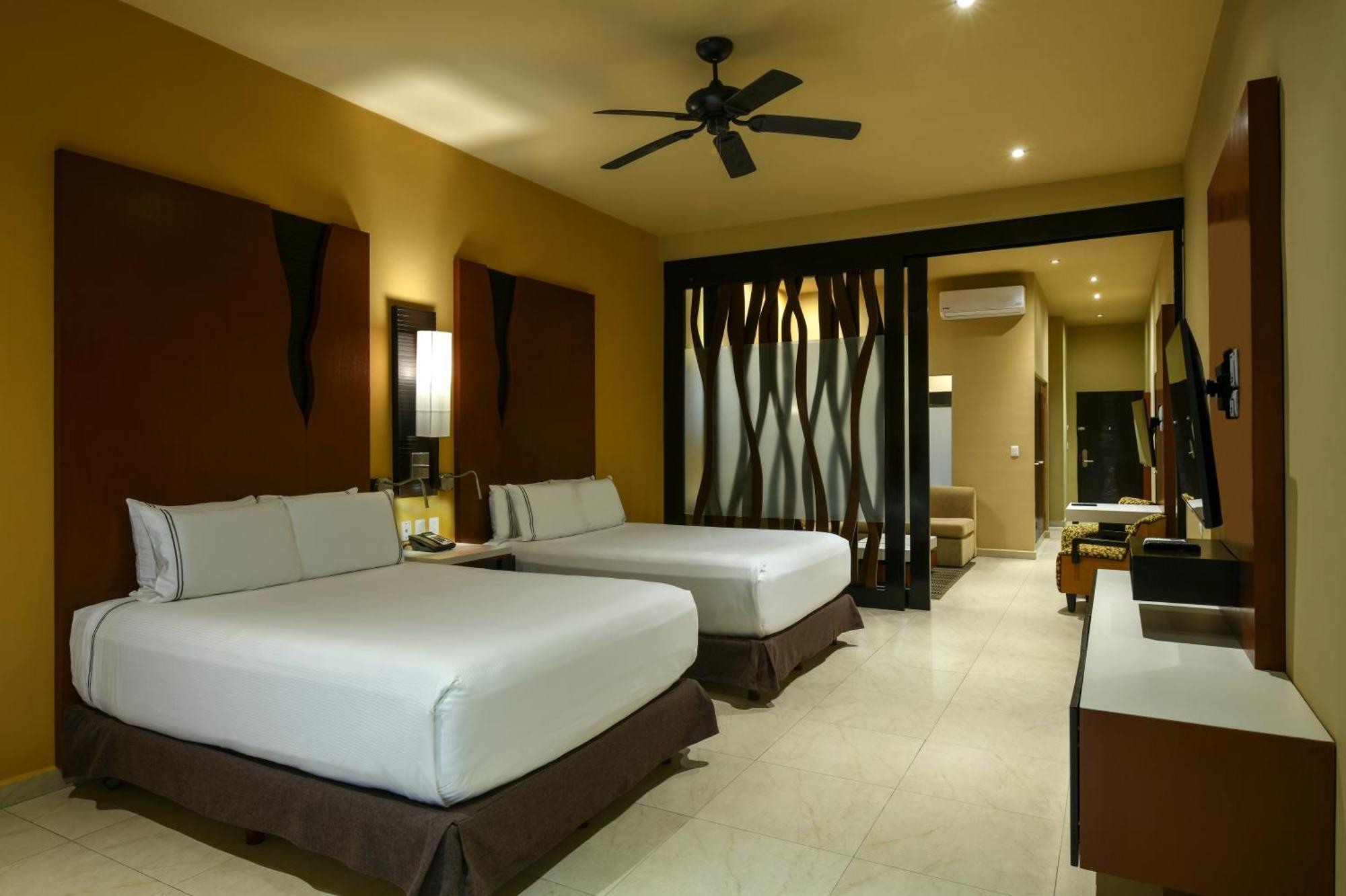 Generations Riviera Maya Family Resort Catamaran, Water Park & More Inclusive Пуэрто-Морелос Экстерьер фото